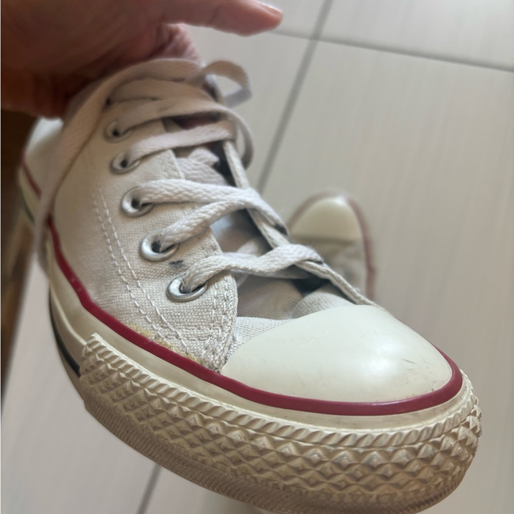 Vintage Converse Optic White Chuck Taylor low tops, size 38/7.5